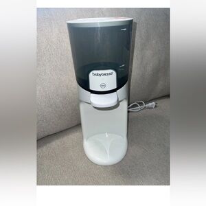 Baby Brezza White 3 Temperature Settings Instant Formula Warmer For Baby Bottles